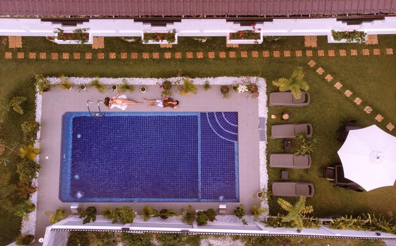 Thistle Inn Đảo Đảo Panglao Ngoại thất bức ảnh